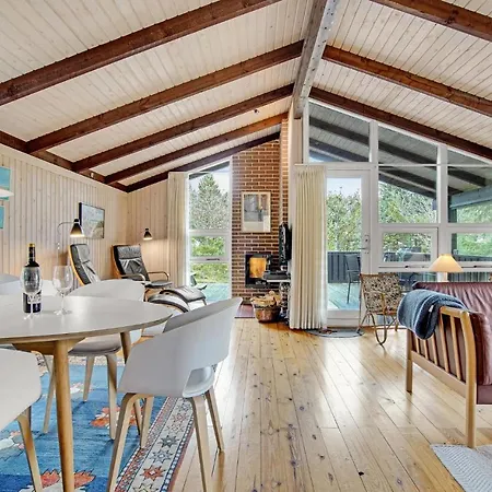 Awesome In With Kitchen Holiday home Aalbaek