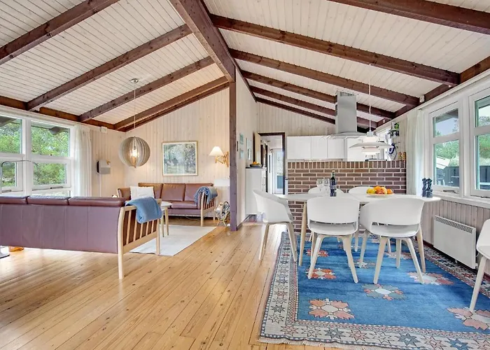 Plutovej Iv Holiday home *