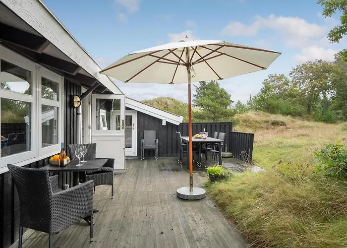 Holiday home Plutovej Iv *