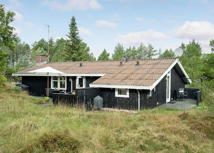 Holiday home Plutovej Iv